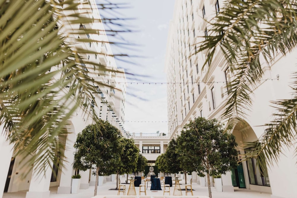 THesis Hotel Miami Coral Gables Curio Collection by Hilton - photo 47