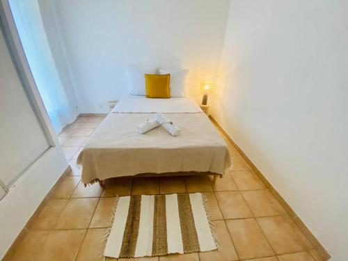 ”Americo” Joli 3 Pieces Climatise Quartier Haut in Sete, France