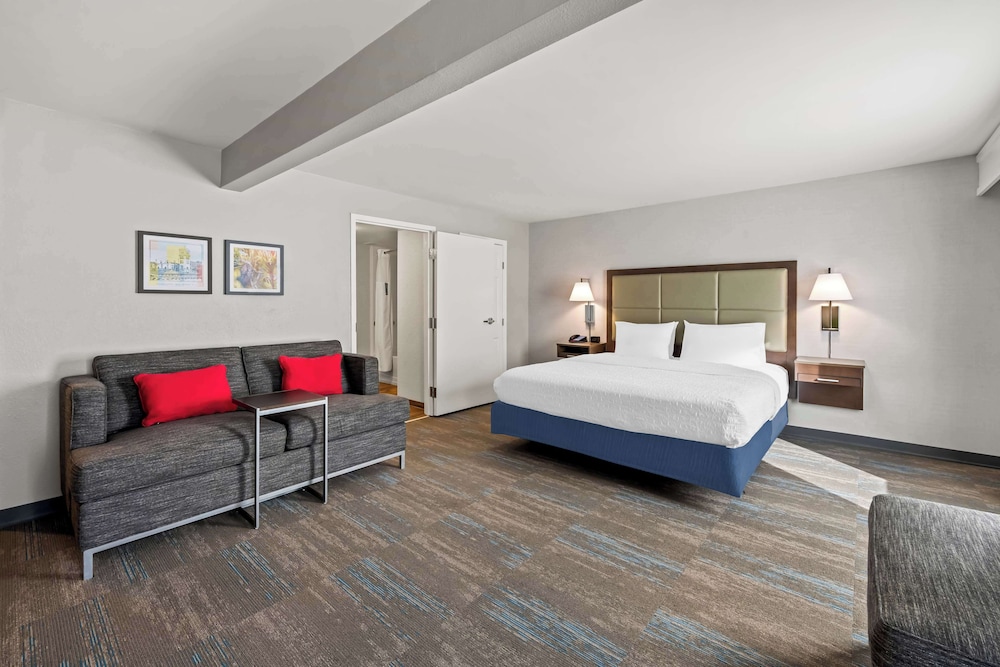 Hampton Inn & Suites Wilson I 95 - photo 23