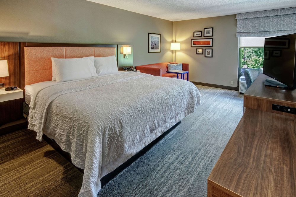 Hampton Inn Elizabeth City - photo 7