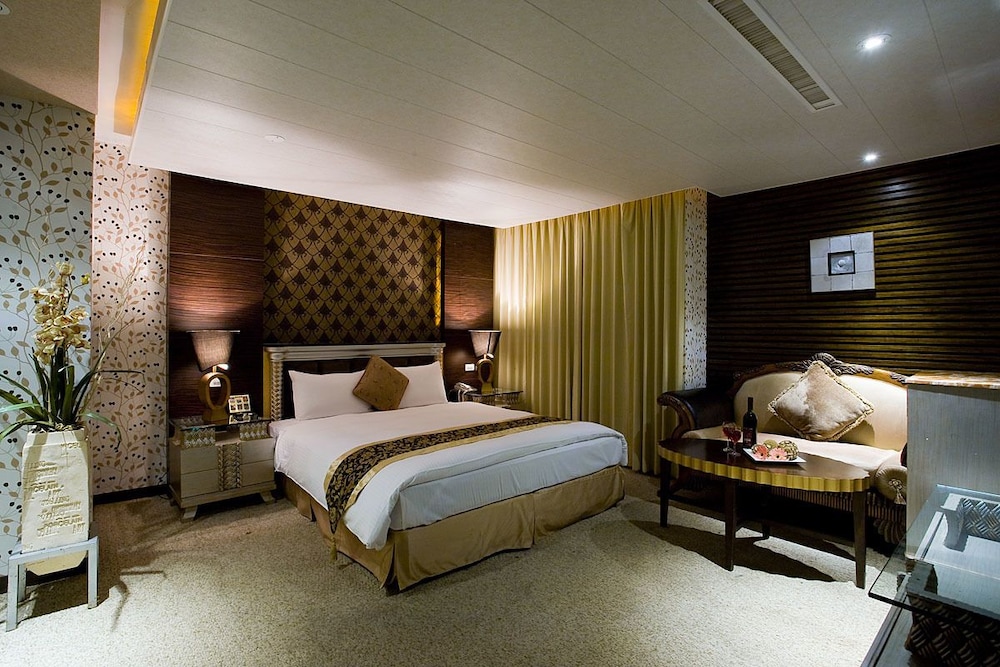 Crystal Motel — Hsinchu