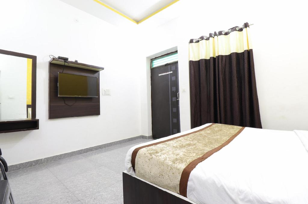 Hotel Vedic Inn — hotel in Kiraoli