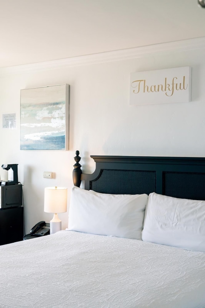 Laguna Cove Hotel - photo 47