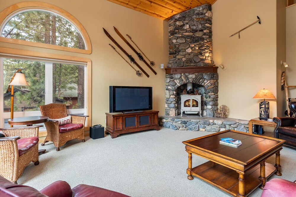 Paradise Awaits by Tahoe Mountain Properties - photo 10