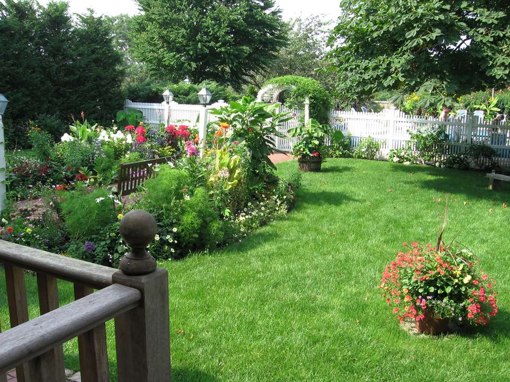 The Dan'l Webster Inn and Spa - photo 20