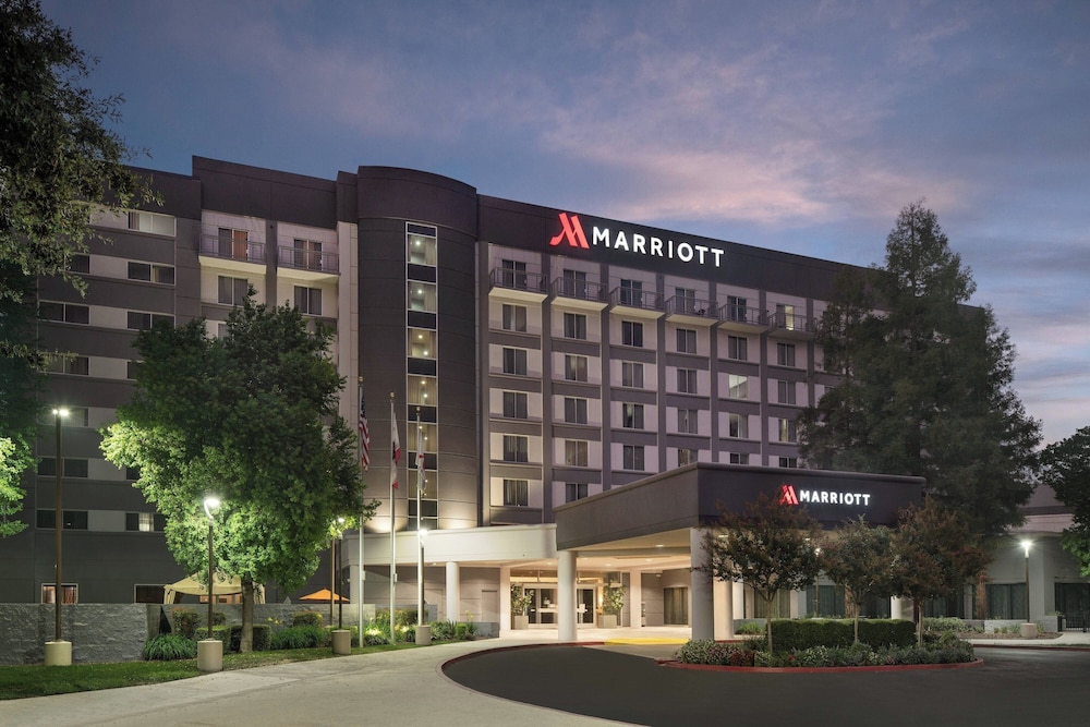 Visalia Marriott at the Convention Center - featured photo