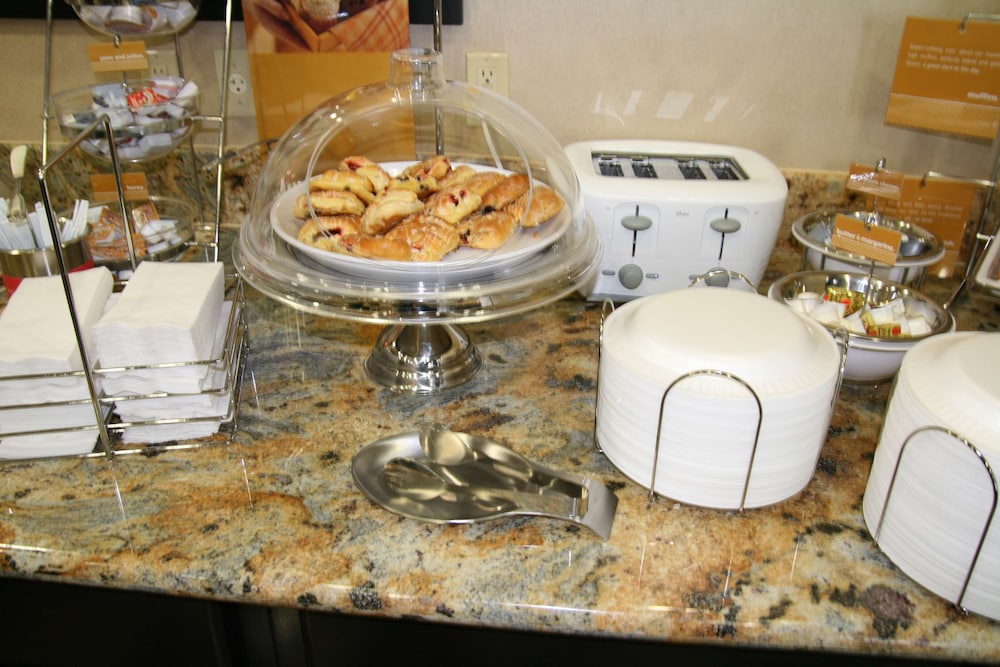 Hampton Inn & Suites Decatur - photo 42