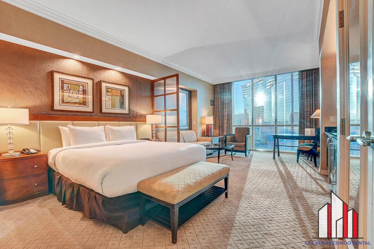 MGM Signature 30 719 Strip View Jacuzzi Studio
