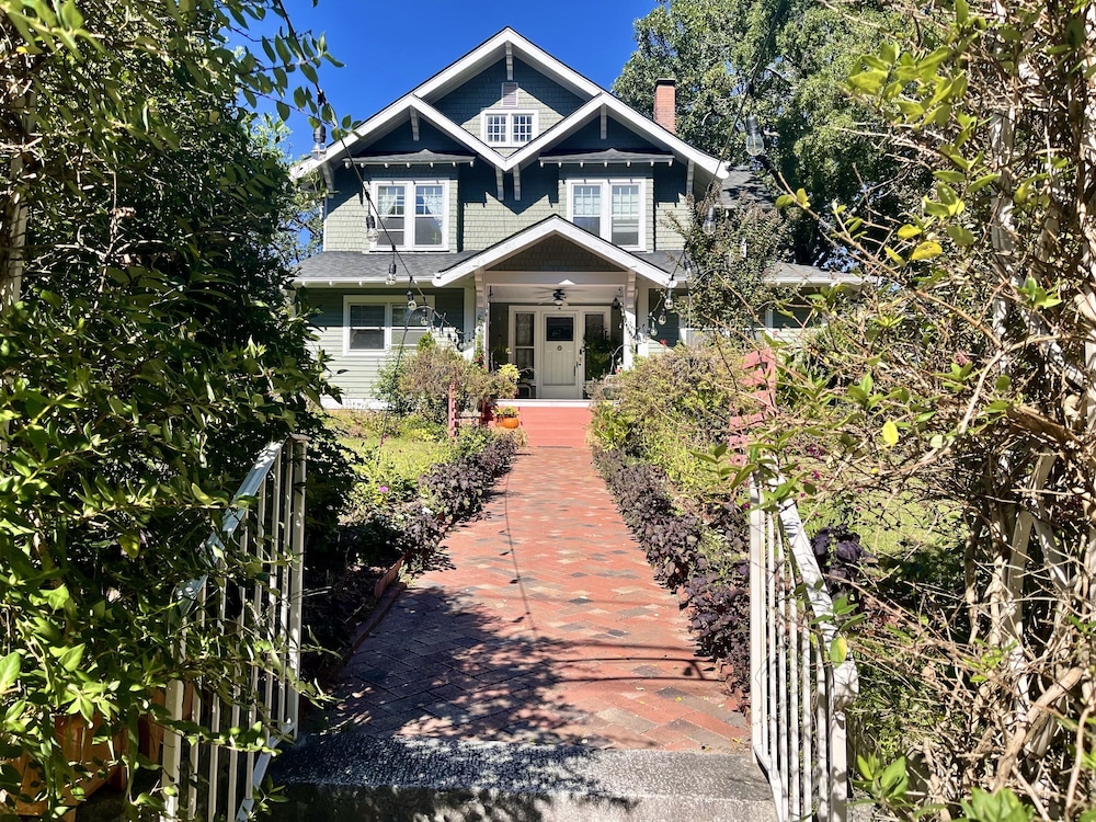 Greenwood Bed & Breakfast - featured photo