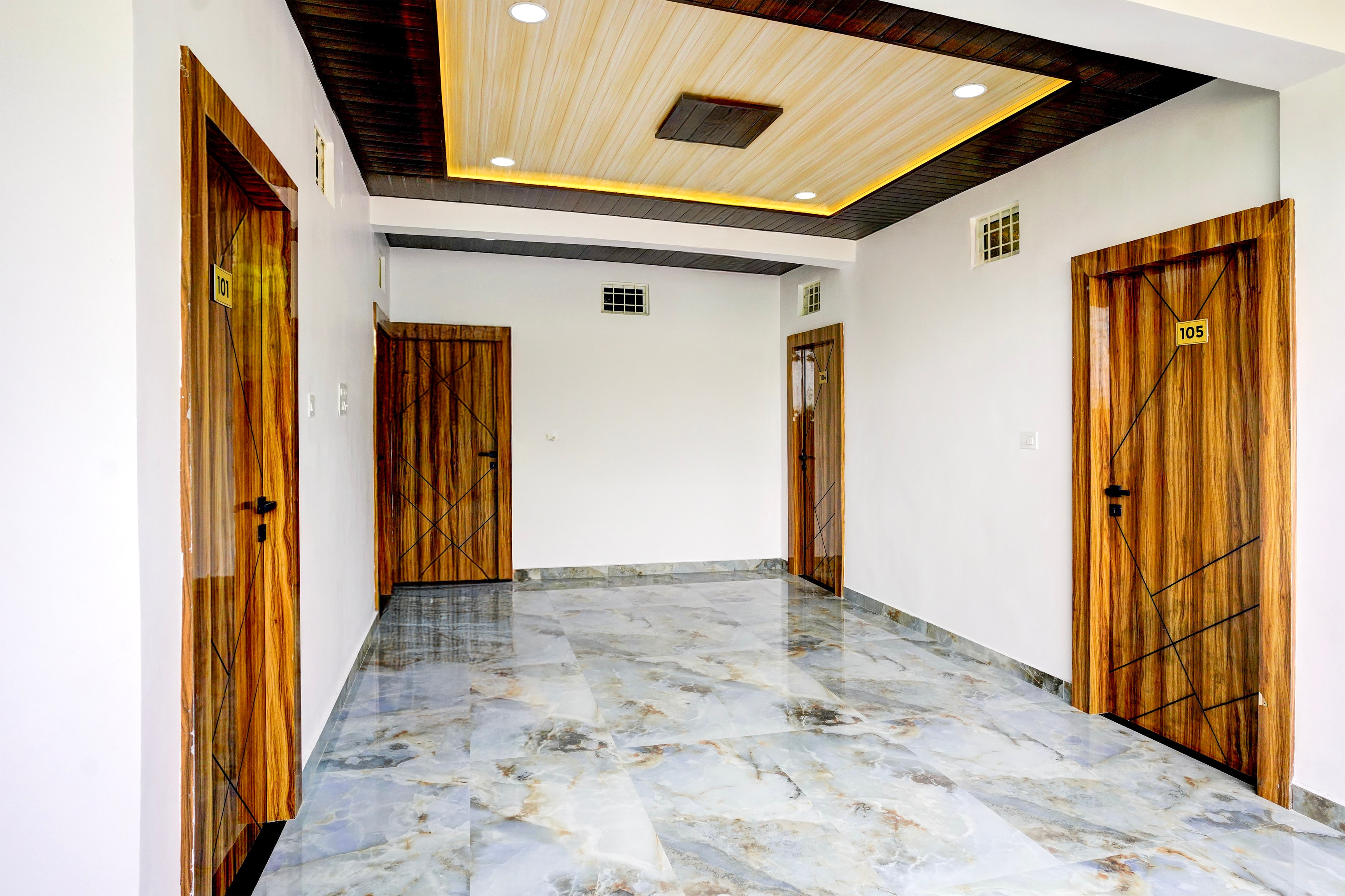 Hotel O Royal Inn — Nagpur