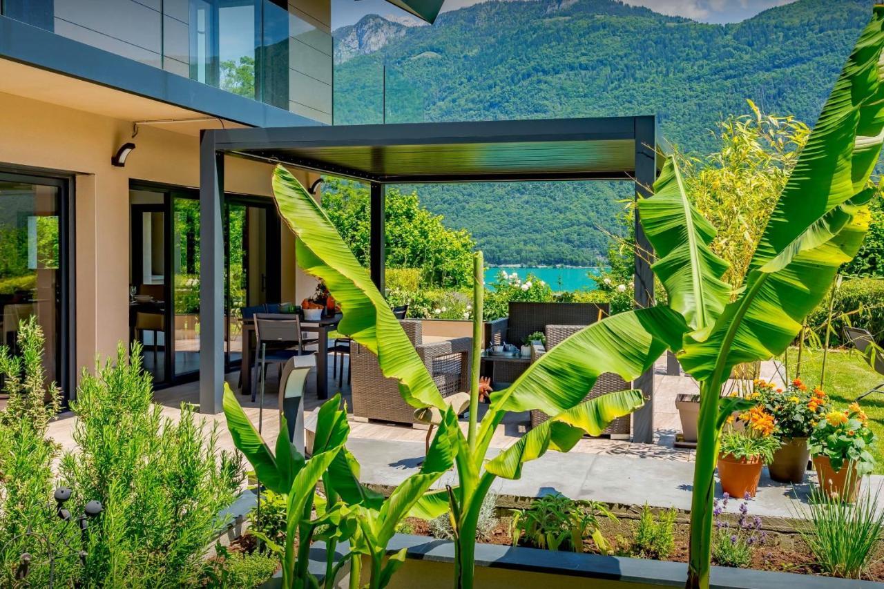 Chalet Lomatika Ovo Network — 4-Star Luxury Hotel in Doussard, France