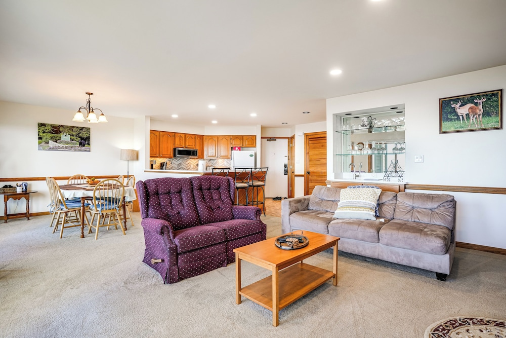 1 Mi to Wintergreen Resort Mtn View Condo - photo 5
