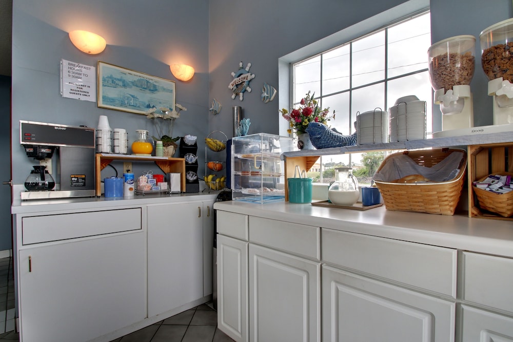 Key West Inn Lafayette - photo 10