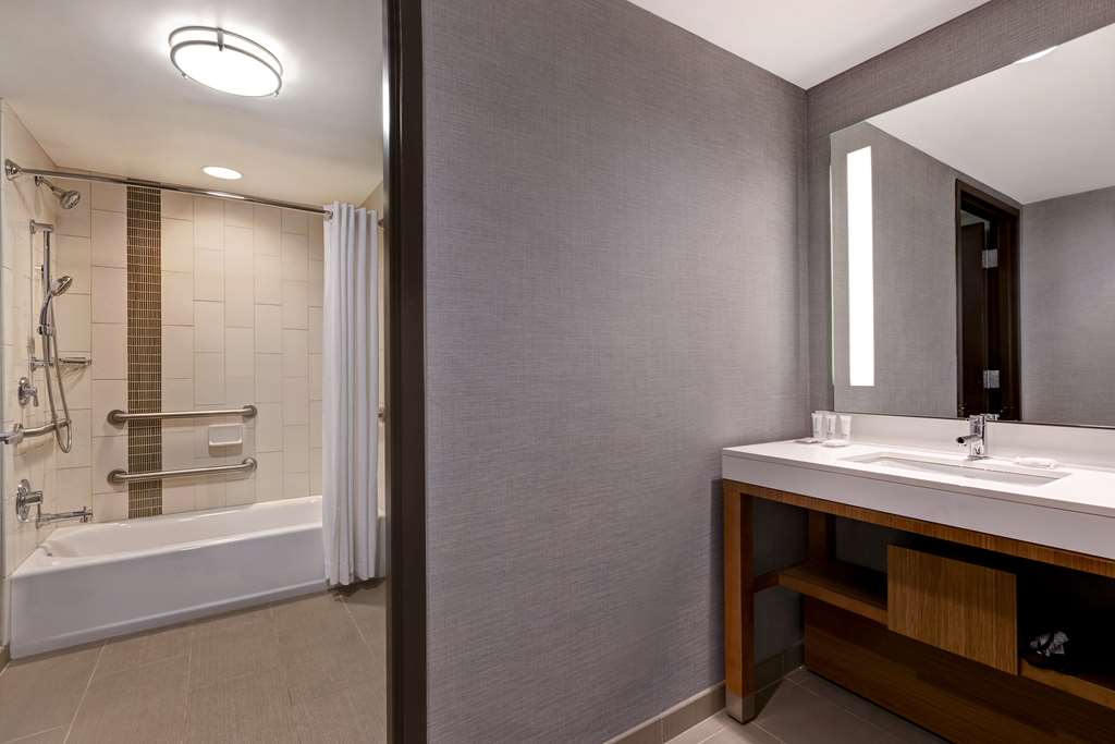 Hyatt Place Bloomington Normal - photo 11