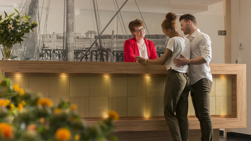 Hotel Hafen Büsum — hotel in Busum
