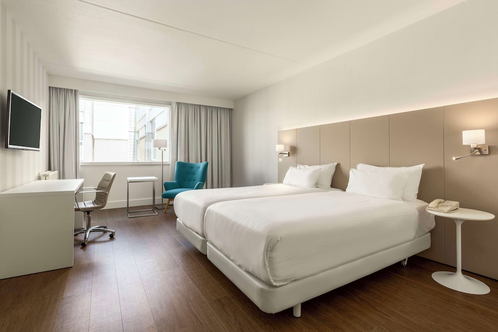 NH Amsterdam Schiphol Airport — 4-Star Luxury Hotel in Hoofddorp, Netherlands