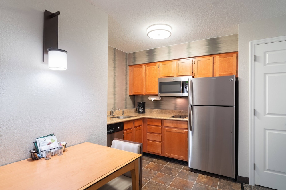 Residence Inn by Marriott Southington - photo 11