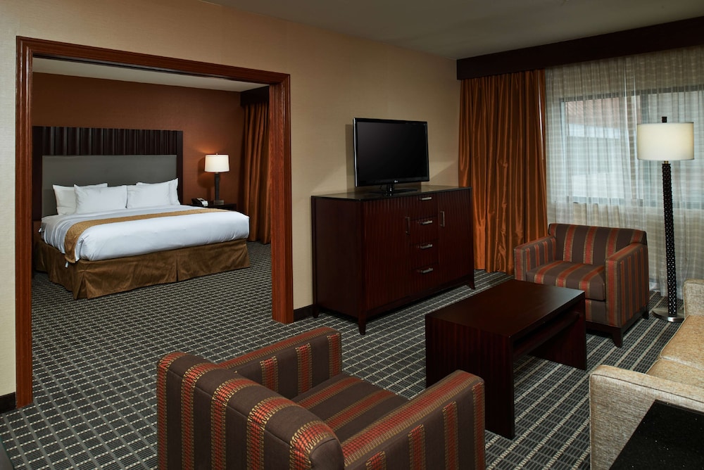DoubleTree by Hilton Hotel Flagstaff - photo 38