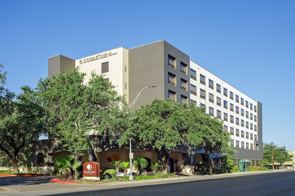 DoubleTree by Hilton San Antonio Downtown - photo 31