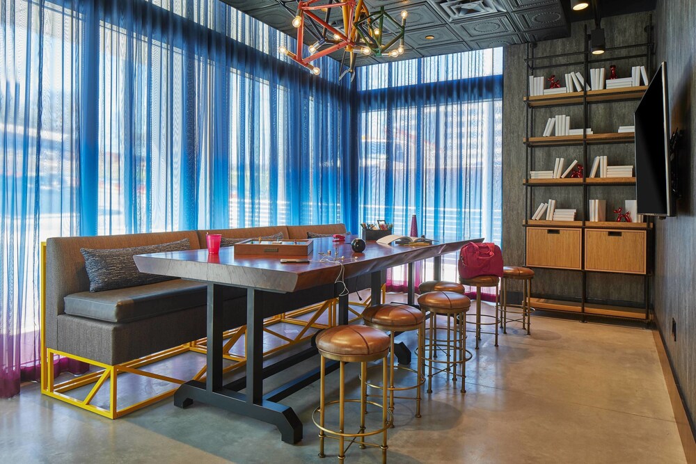 Moxy Atlanta Midtown - photo 70