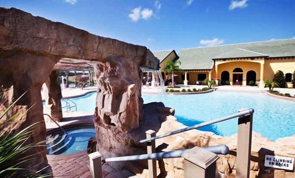 Beautiful Waterfront Townhome Wsplashpool 3024 - photo 27
