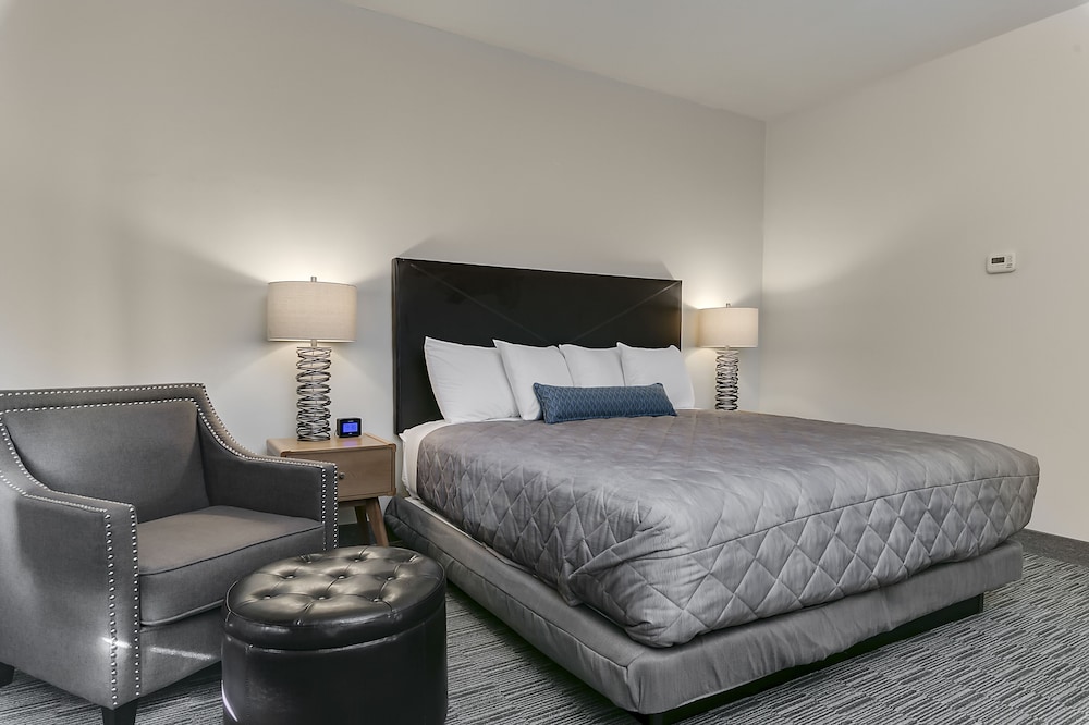 Silver Creek Hotel - photo 9