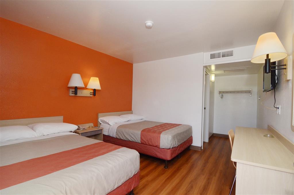 Motel 6 Indio CA Palm Springs - photo 16
