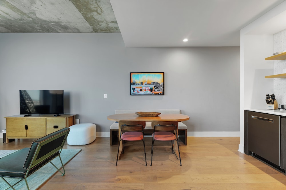 Austin Condo Hotel - photo 254