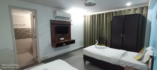 Nuab House Near Fortis Max Medanta Paras Hospitals And Huda Metro