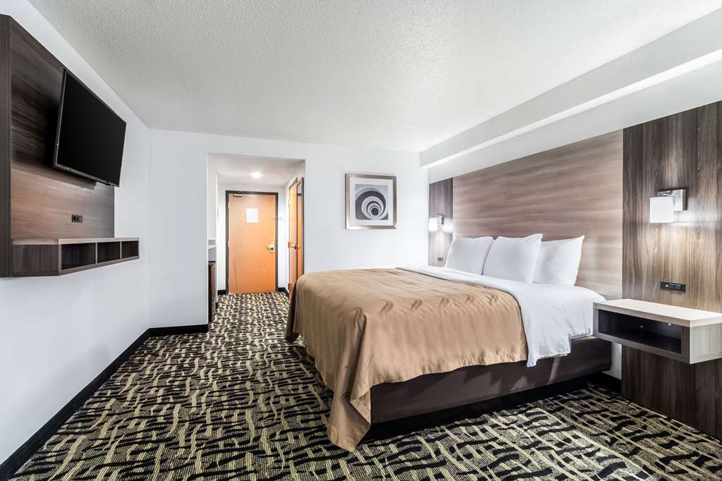 Quality Inn & Suites Augusta I 20 - photo 22