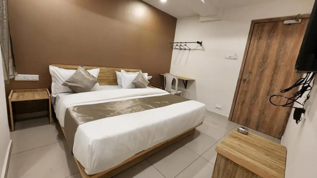 Hotel Nova Shine — Rajkot — photo 4