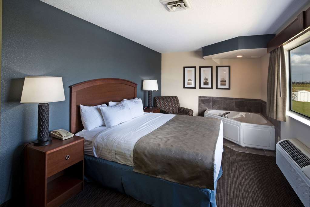 AmericInn by Wyndham Bay City - photo 19