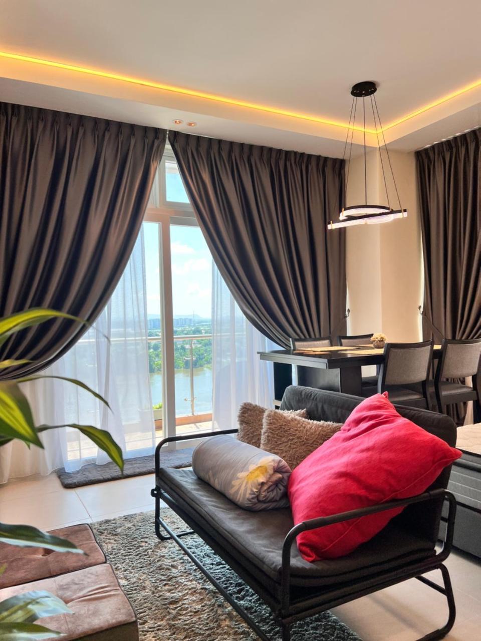 LoFF Suite River View 2 Bedroom at Kuching Riverine Resort — 4-Star Luxury Hotel in Kuching, Malaysia