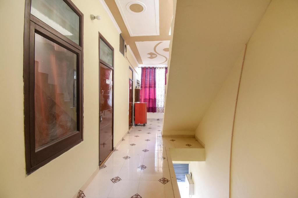 Spot On 75872 Patiala Guest House