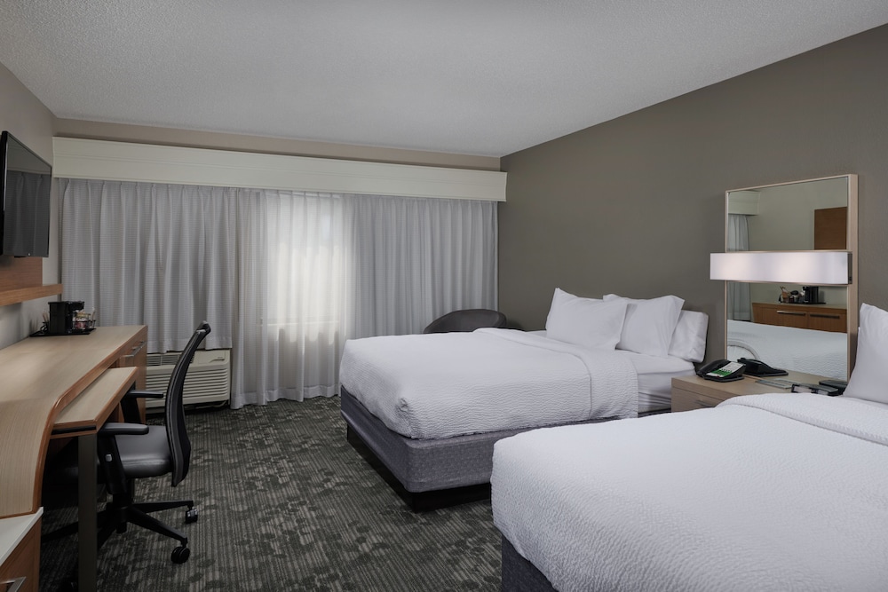 Courtyard by Marriott Harrisonburg - photo 9