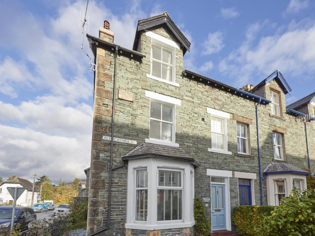 4 Bed in Keswick oc sz443