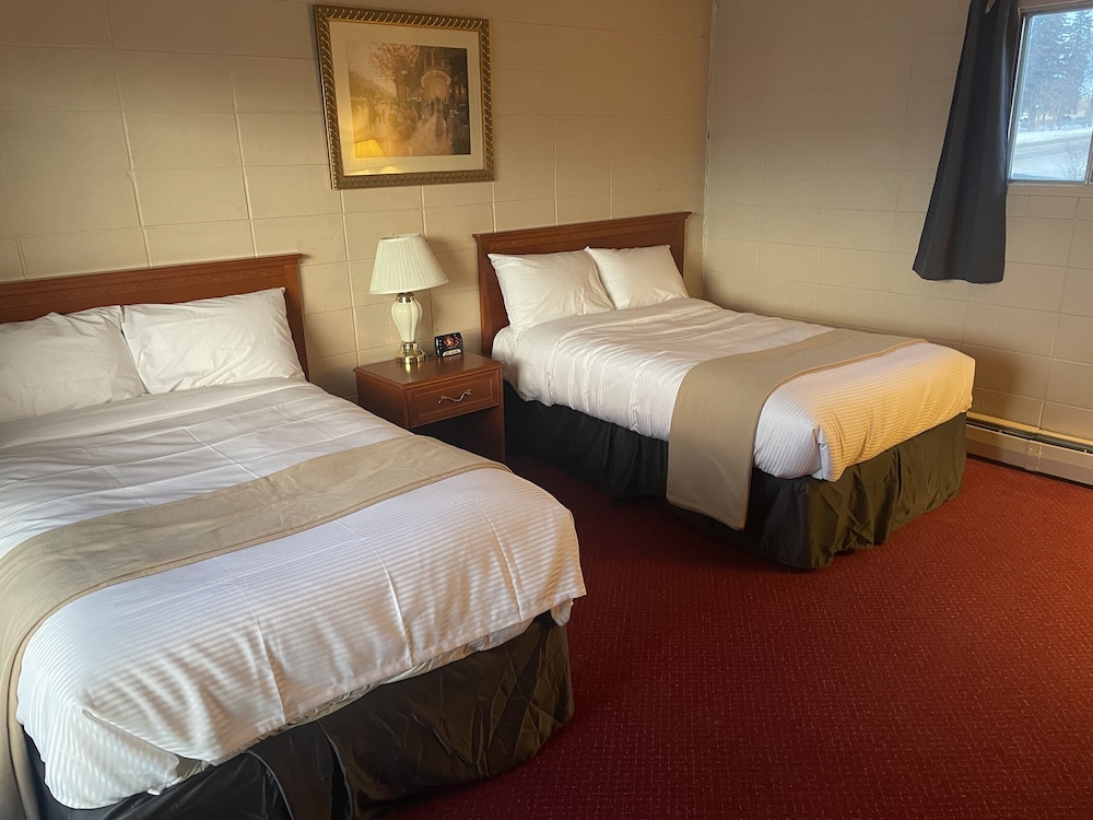 Matador Motel — Drayton Valley — photo 3