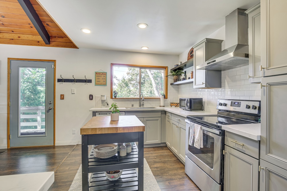 Lake Arrowhead Retreat By Snow Valley Mtn Resort - photo 11