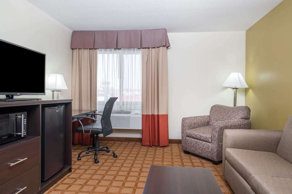 Super 8 by Wyndham Rice Lake - photo 12