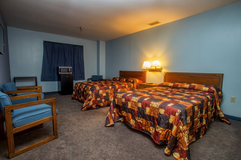 Lafayette Inn - photo 15