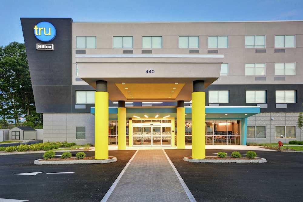 Tru by Hilton Chicopee Springfield - photo 35