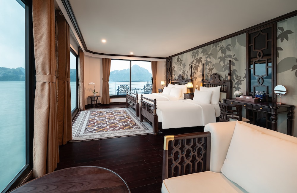 Venus Cruises Halong Bay by Venus Group — 5-Star Luxury Hotel in Ha Long, Vietnam