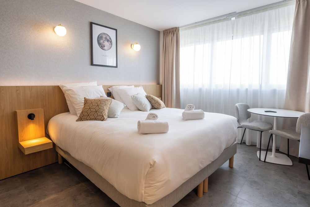 Sevenline Aparthotel Purpan Toulouse in Toulouse, France