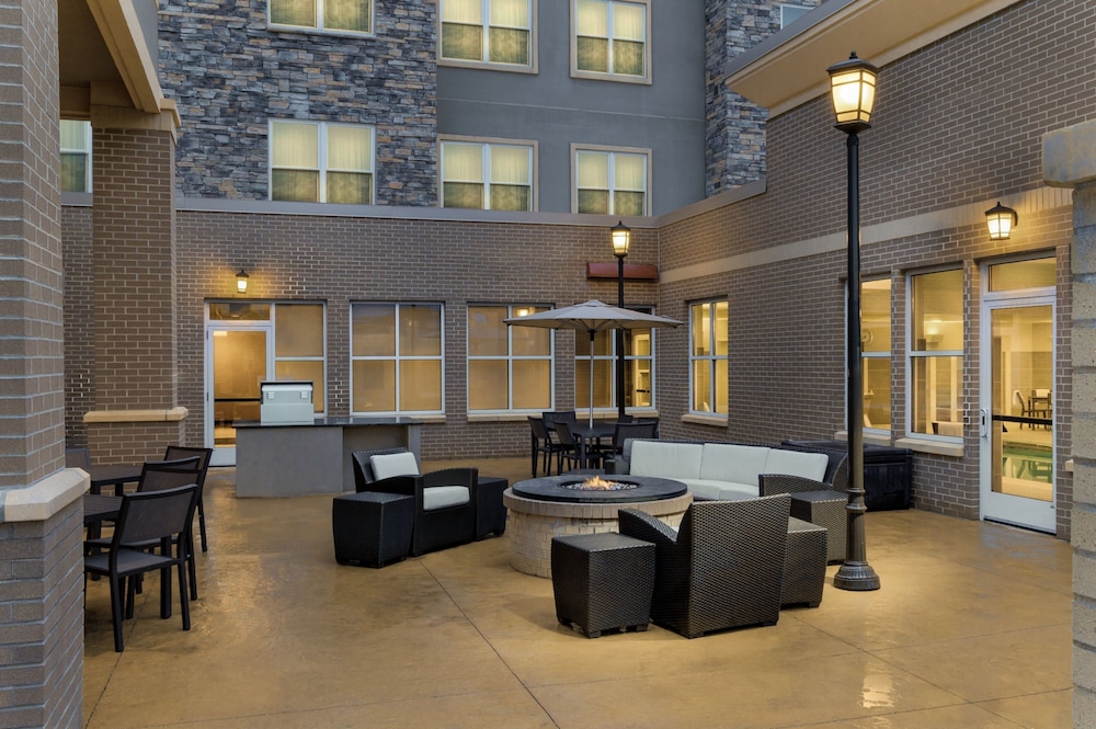 Residence Inn by Marriott Kansas City at The Legends - photo 33