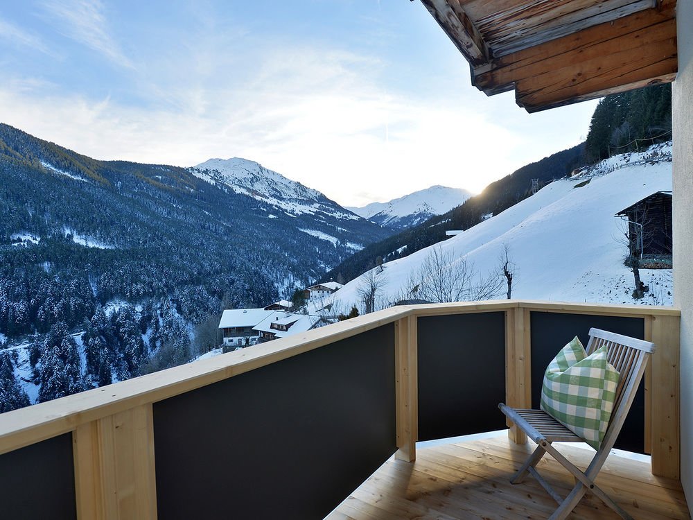 Pension Sonderbichlhof — 4-Star Luxury Hotel in Fuegenberg, Austria