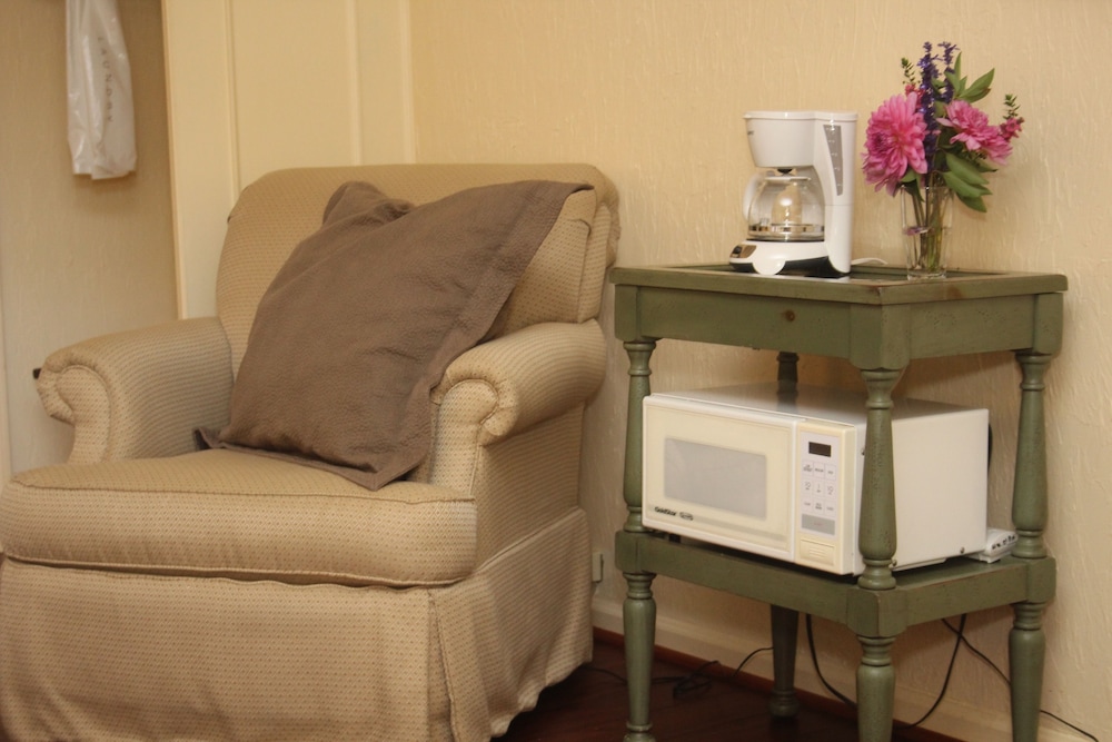 Hillwinds Inn - photo 21