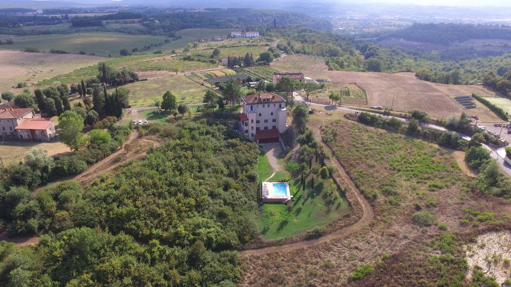 Tenuta i Lecci — Terranuova Bracciolini — photo 2