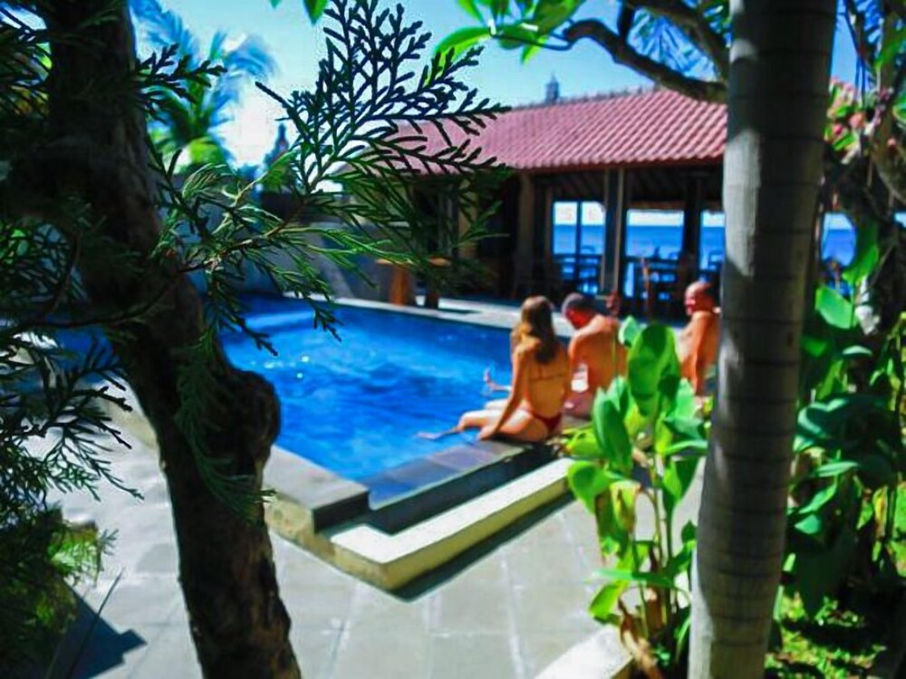 Rising Star Beach Resort Amed