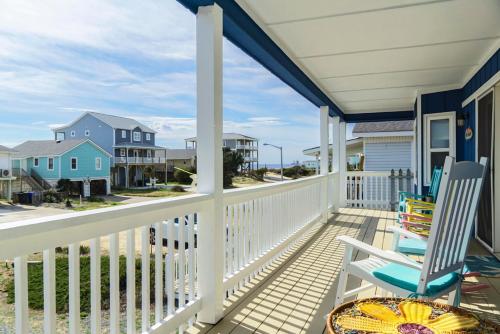 Out of the Blue by Oak Island Accommodations - photo 15