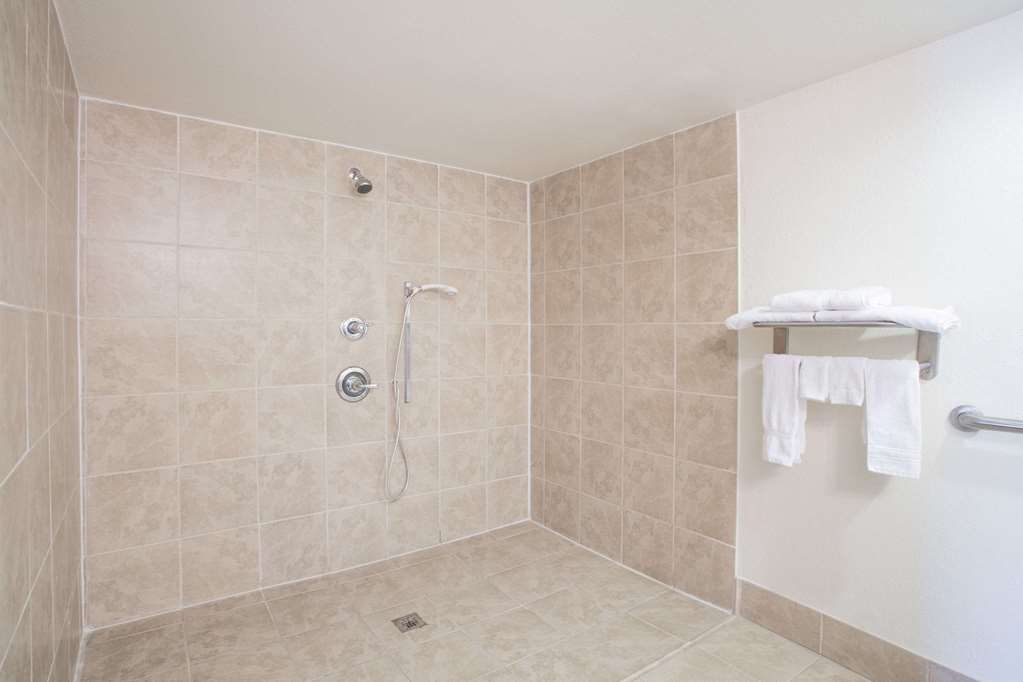 Super 8 by Wyndham Augusta - photo 5